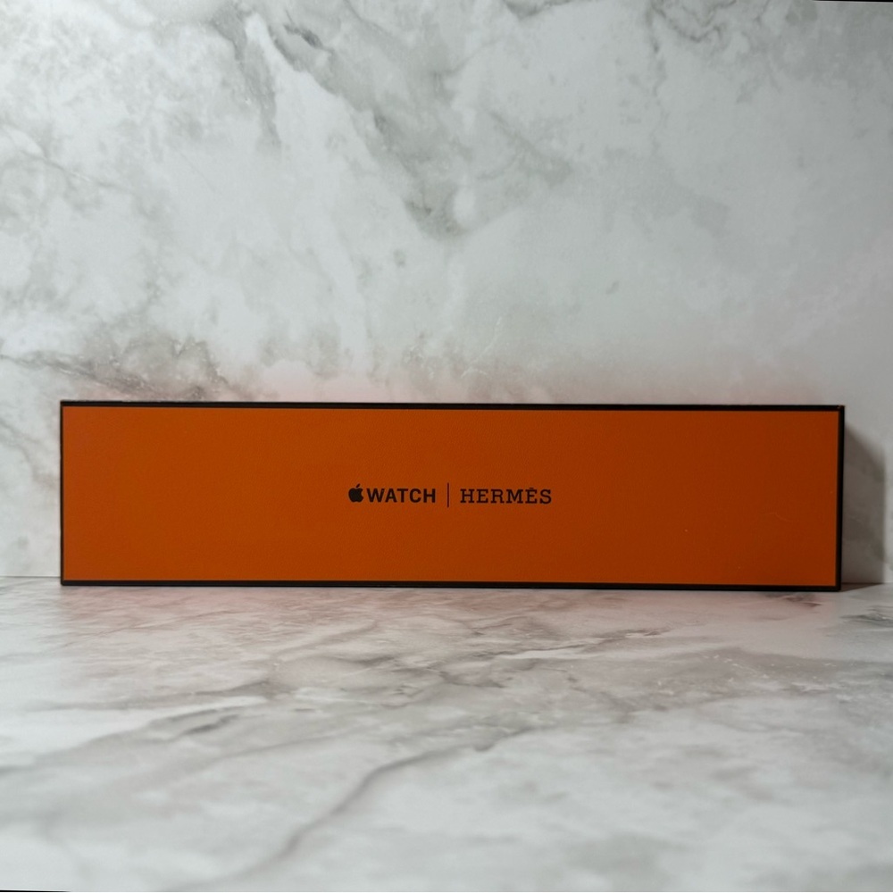 Hermès x Apple Watch Logo Gift Box w/ Insert | Orange